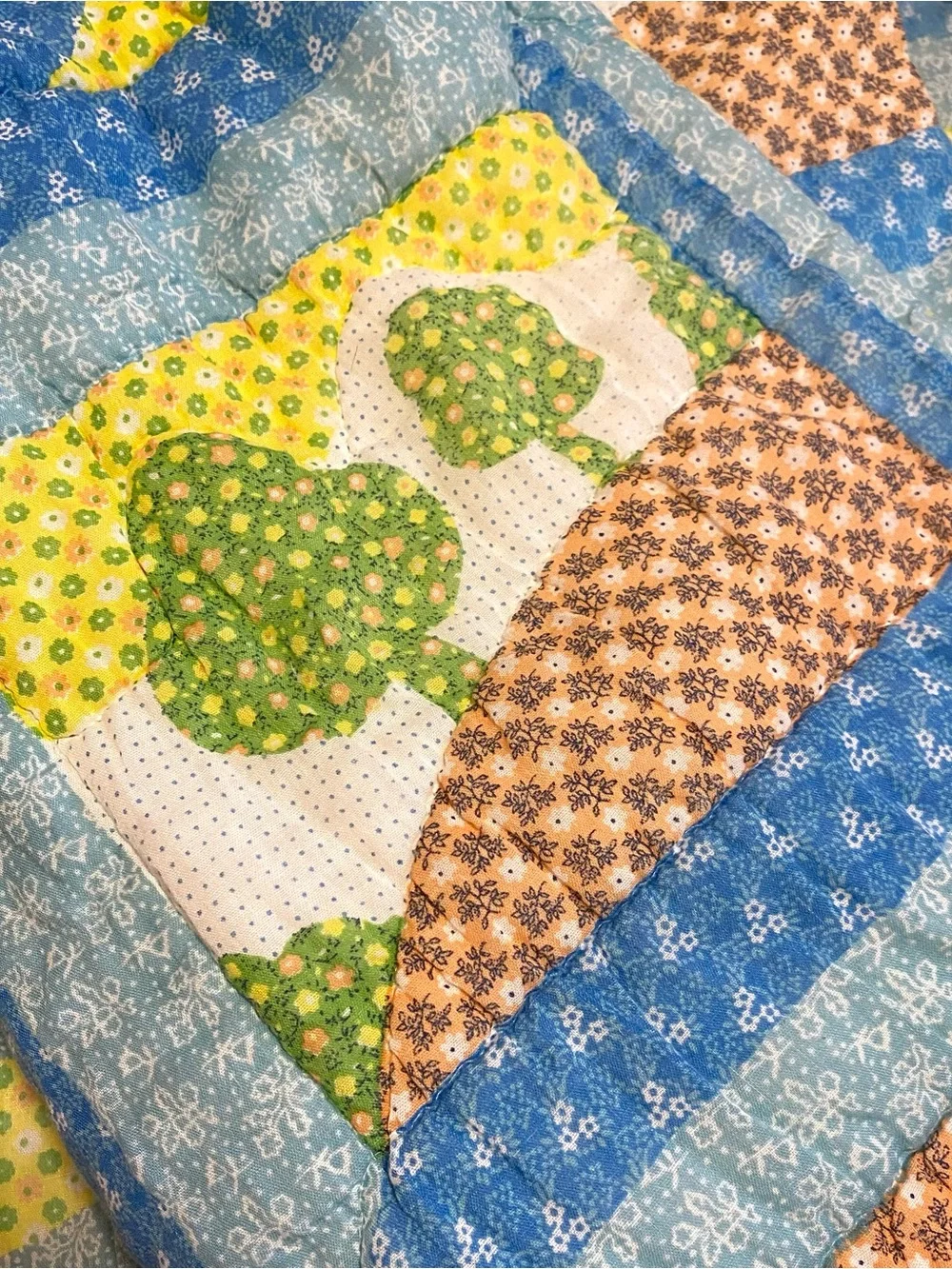 Vintage 70’s Montgomery Ward Quilted Patchwork Style Cottagecore Twin Comforter